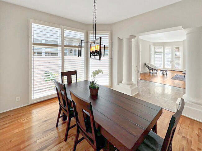 Building Photo - 9761 Claiborne Square