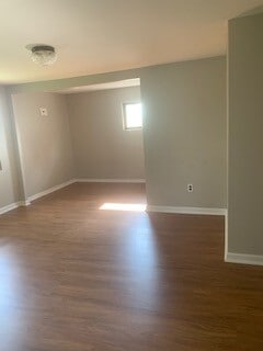 Building Photo - 612 Moczygemba St