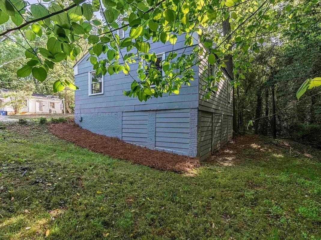Building Photo - 312 Pineneedle Rd