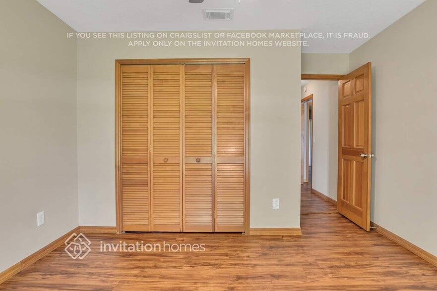 Building Photo - 10411 Myakka Dr