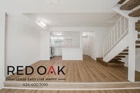 Building Photo - 855 S Citrus Ave