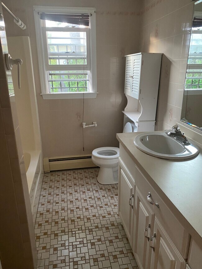 Building Photo - 88 11th St