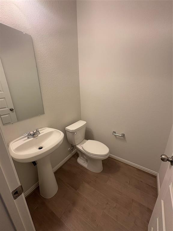 Building Photo - 27831 Western Crk Ct