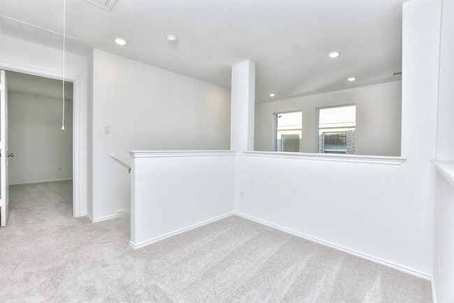 Building Photo - 18010 Cedar Waxwing Wy