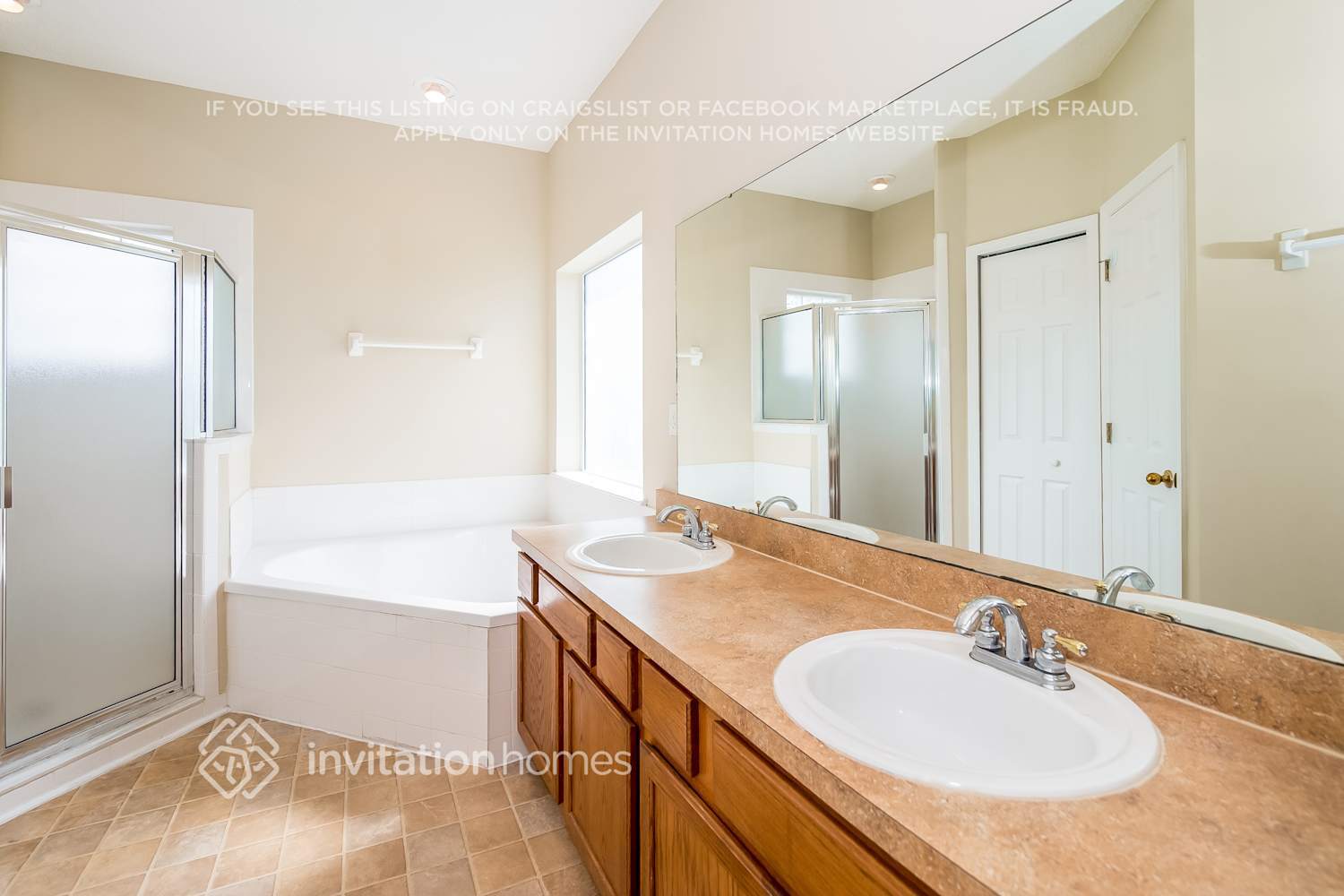 Building Photo - 9134 Prosperity Lake Dr