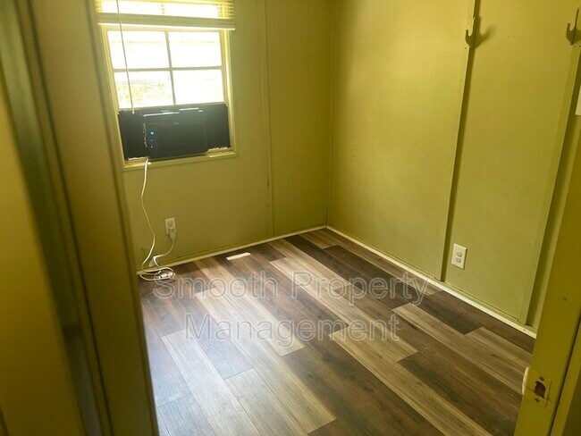 Building Photo - 4355 Trailer Park Ct