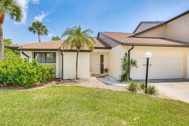 Building Photo - 11651 Pointe Cir