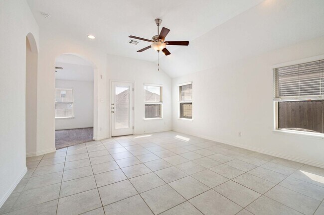 Building Photo - Newly Built 3 Bedroom, 2 Bath Home in Aval...