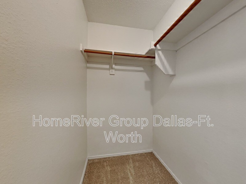 Building Photo - 9916 George Bush Dr