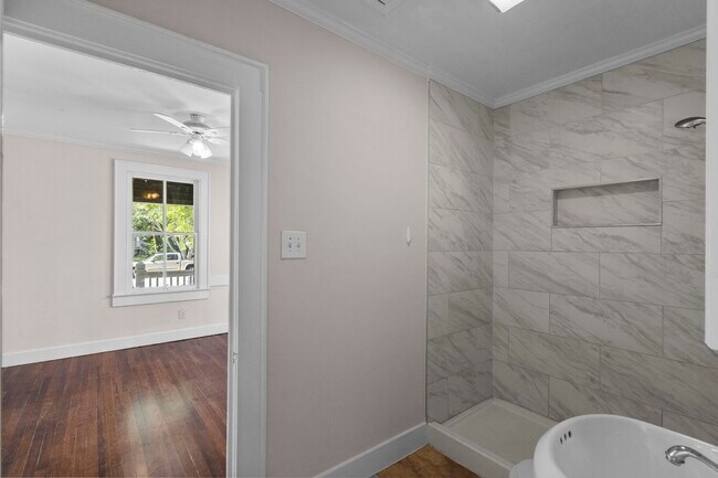 Building Photo - 4911 Avenue P 1/2