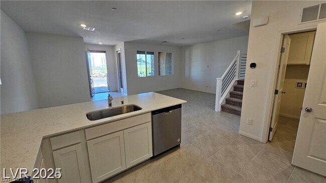 Building Photo - 3415 Costa Caparica Ln