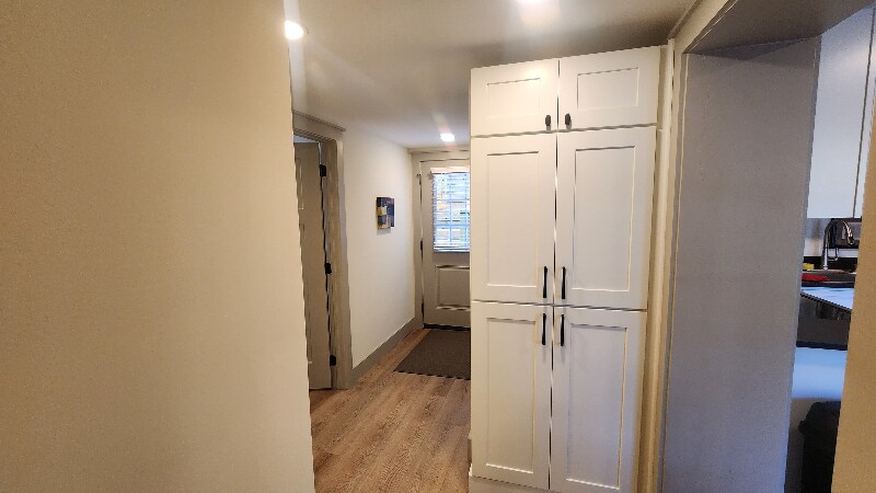 Building Photo - 1704 S Forest Dr