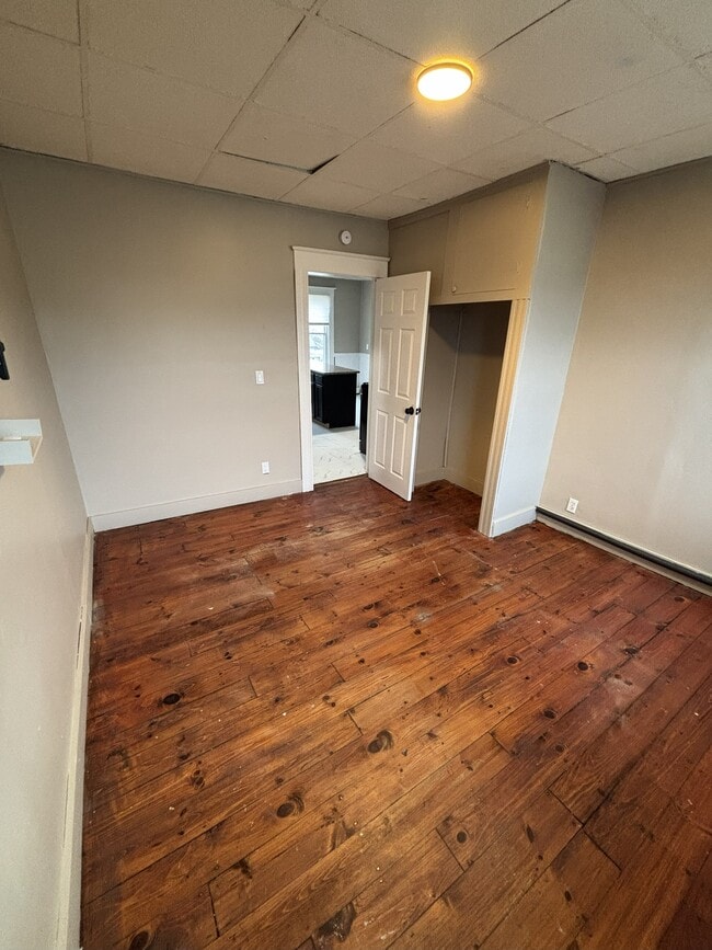 Building Photo - 154 Daly Ave