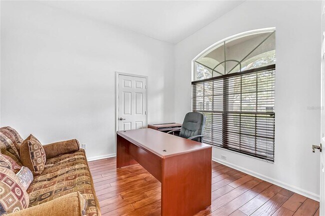 Building Photo - 942 Kingsridge Cir