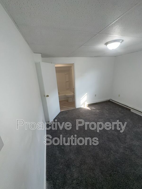 Building Photo - 415-417-417 17th Ave