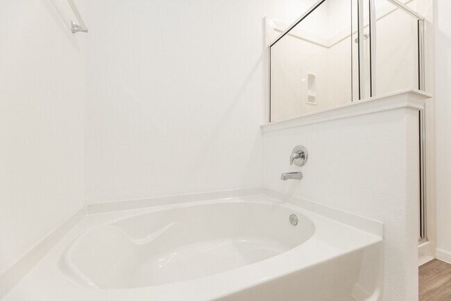 Building Photo - 21119 Sherrell Bay Dr