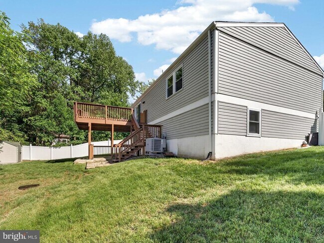 Building Photo - 3806 Candlelight Ct