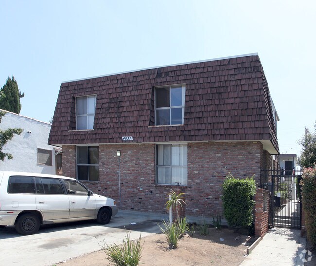 Primary Photo - 4037 N 34th St