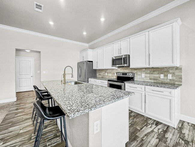 Building Photo - 9603 Mojave Ave