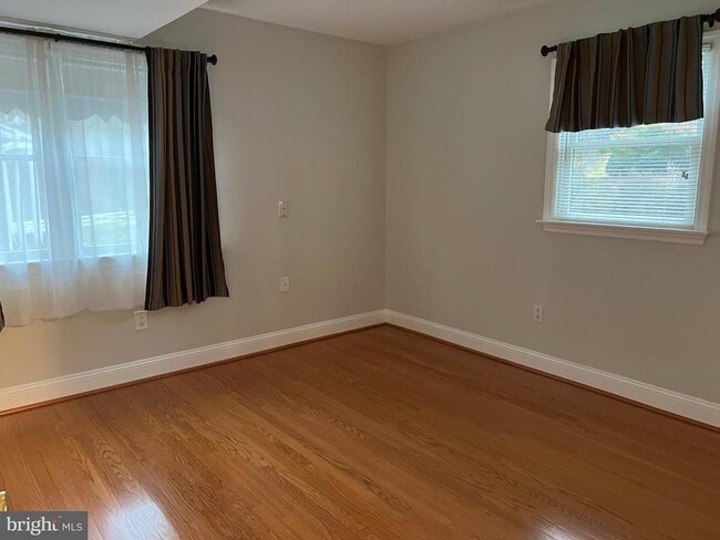 Building Photo - 6830 Pacific Ln