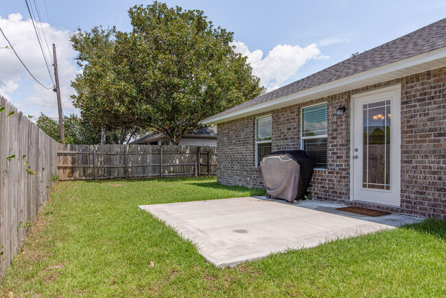 Building Photo - 2081 Bella Breeze Ct
