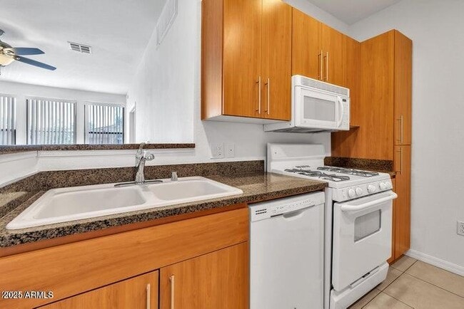 Building Photo - 6900 E Princess Dr