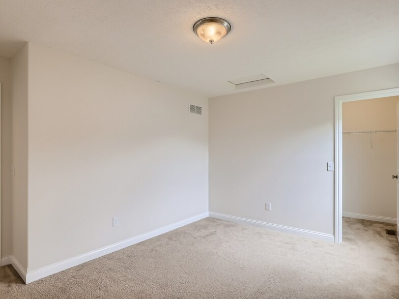 Building Photo - 259 Linda Lee Ln