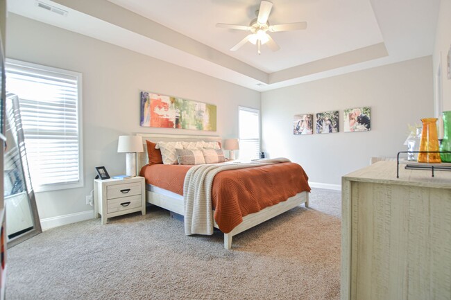 Building Photo - Pet Friendly Four Bedroom!