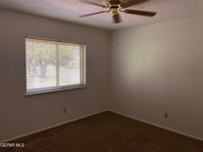Building Photo - 214 Montego Bay Dr