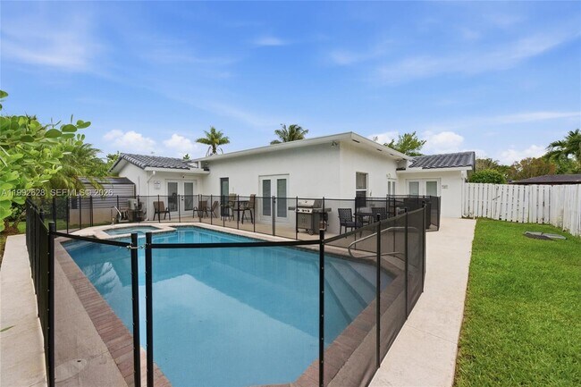 Building Photo - 12002 NW 27th Dr