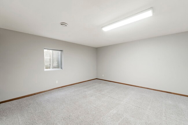 Building Photo - 1477 Stonefield Dr