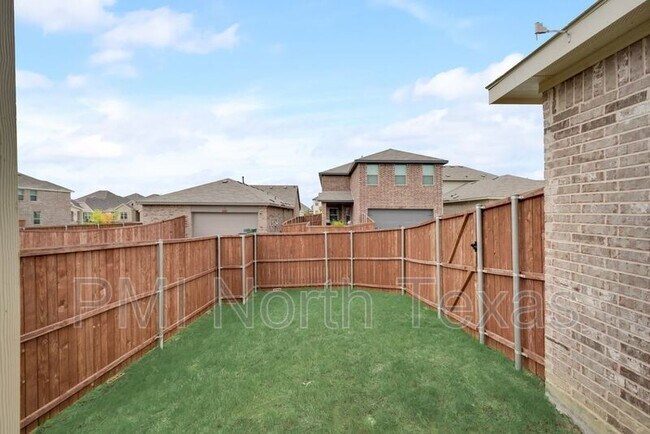 Building Photo - 1713 Wayne Ln