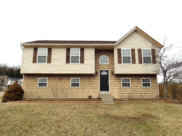 Primary Photo - 117 Ridgewood Dr
