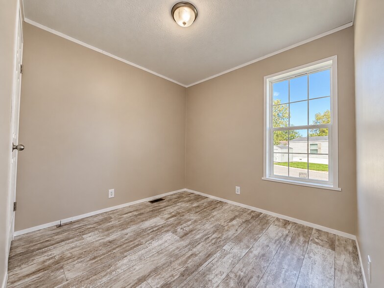 Building Photo - 11835 Cascade Cir