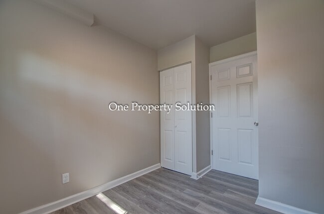 Building Photo - 2144 Wright St