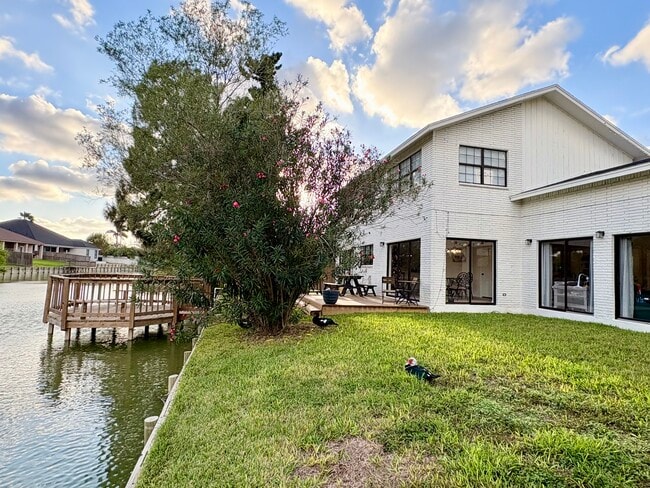 Building Photo - 1139 Quail Hollow Dr