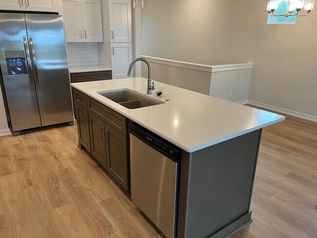 Building Photo - Brand-New Ranch in Papillion | 4BR + Finished Basement + Deck + All-Inclusive Amenities