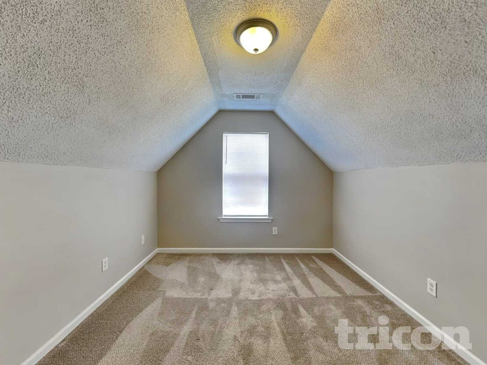 Building Photo - 427 Gresham Dr