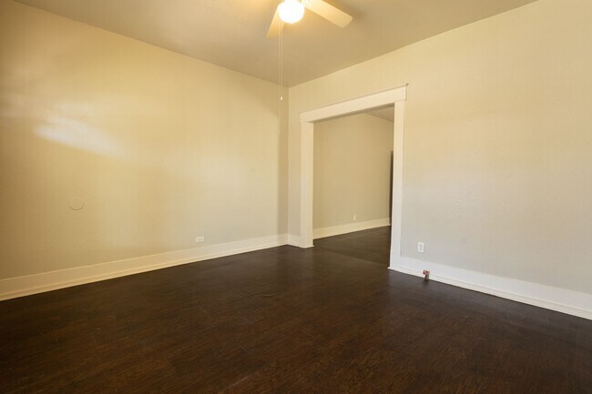 Building Photo - 2824 Gorman Ave