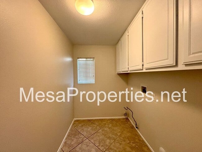 Building Photo - 13720 Thrush Ct