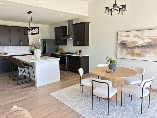Building Photo - 223 Randlin Dr