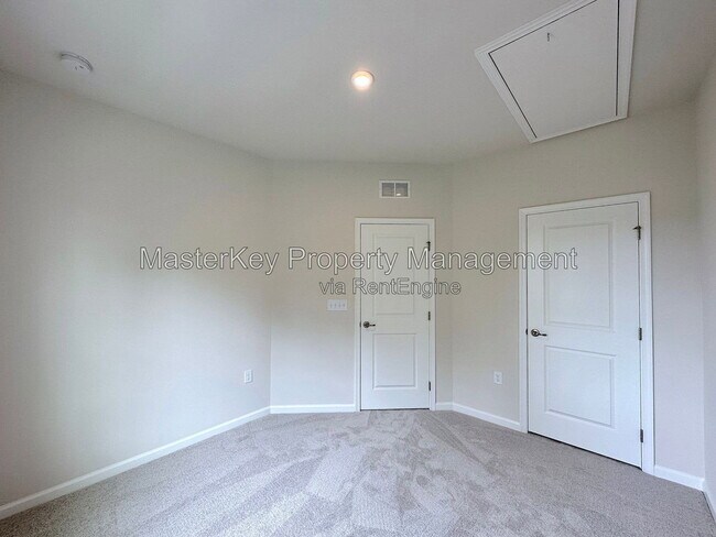 Building Photo - 1018 Kentlands Dr