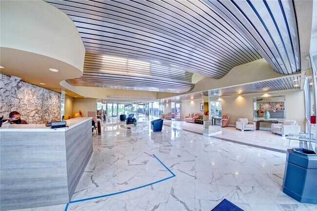 Building Photo - 9273 Collins Ave