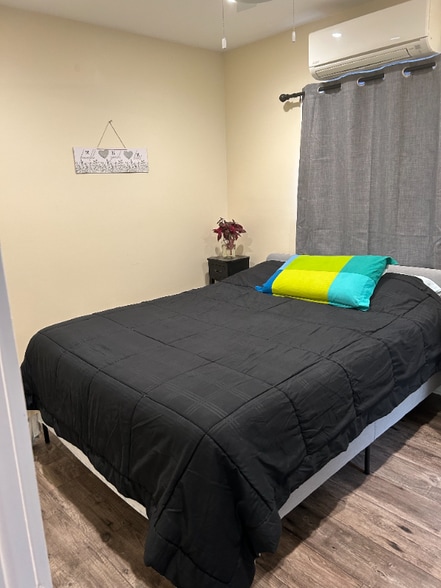 Building Photo - 4166 Jasmine Ave