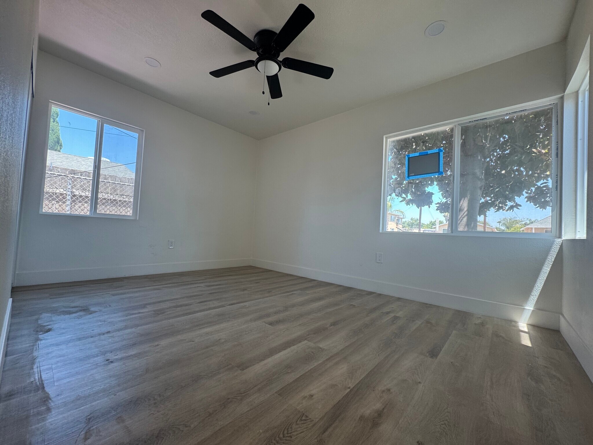 Building Photo - 775 S San Antonio Ave
