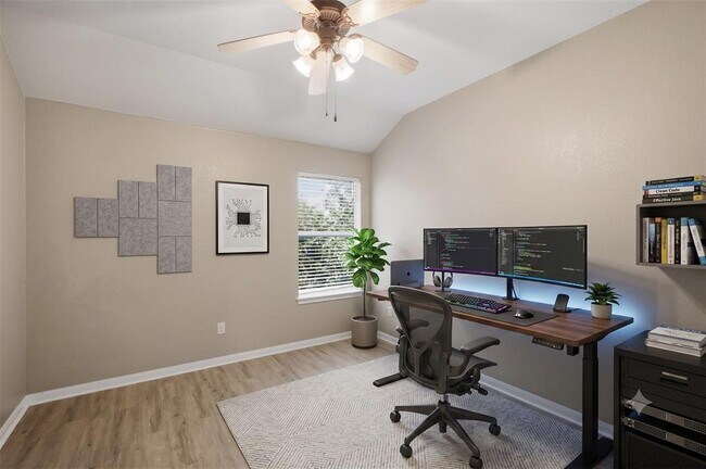 Building Photo - 2302 Brookhollow Terrace