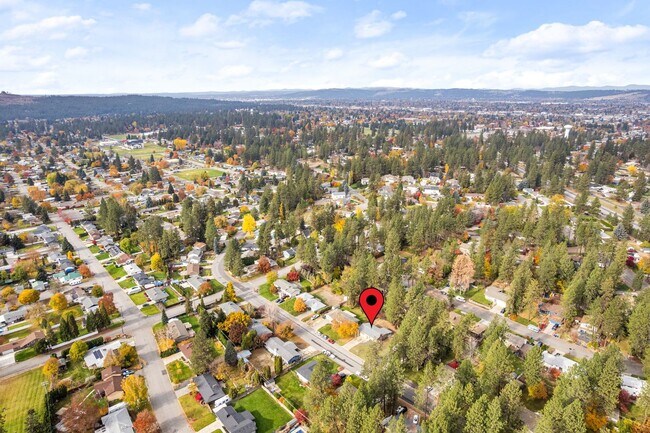 Building Photo - Move-In Special - Beautiful South Valley Home! Available Now!