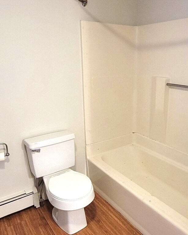 Building Photo - 101 Glen St