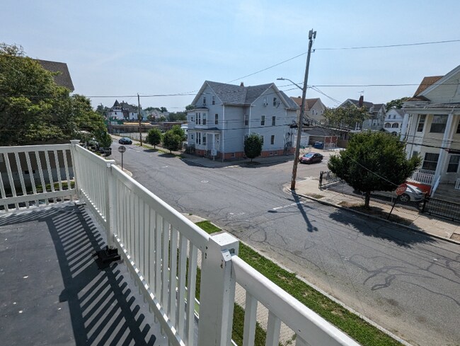 Building Photo - 31 Lenox Ave