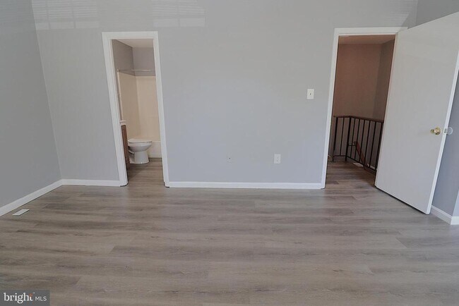 Building Photo - 18365 Honeylocust Cir